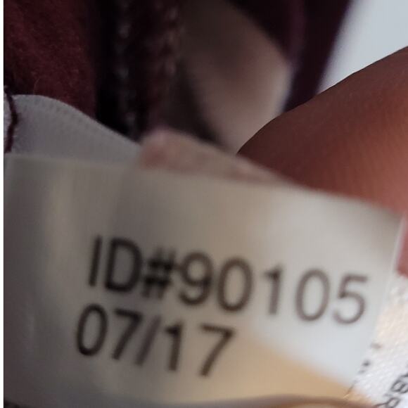 Express One Eleven Burgundy Cropped Hoodie Sweatshirt Sz Small Sporty Athleisure - Picture 9 of 10